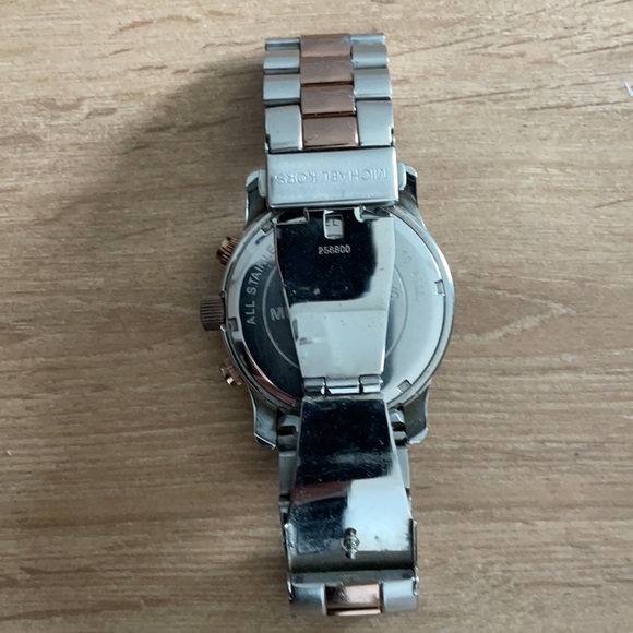 Michael Kira Rose Gold/Silver Watch. - Picture 3 of 6